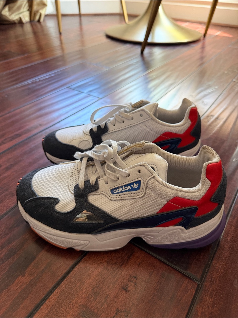 adidas (WMNS) adidas Falcon
'Crystal White Navy'
(WOMEN'S